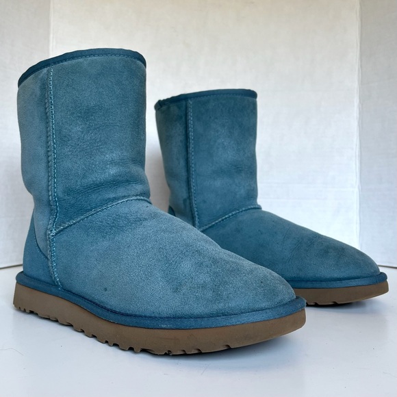 UGG Classic Short II Boots SHORT II BOOTS - Picture 1 of 12